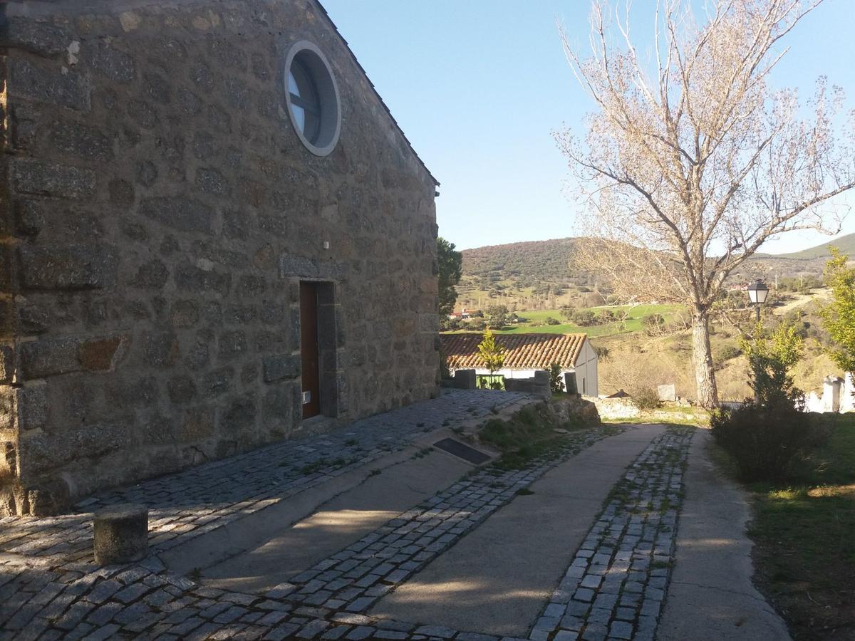 Casa Rural De Benjamin Palencia Villafranca de la Sierra Exterior foto